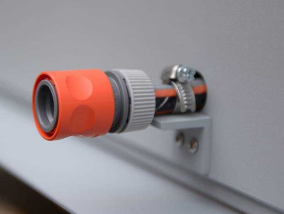 Hochbeet-wasseranschluss-575x432