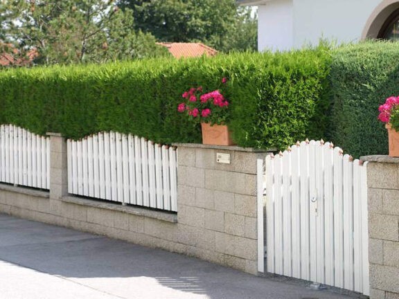 tore_gehtuere_weiss-576x432