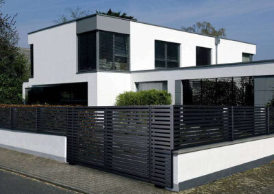 067_Aluzaun_Linea_schwarz-1-400x284