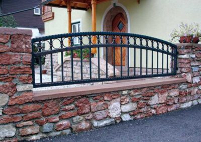 050_Aluzaun_Nostalgie_schwarz-400x284