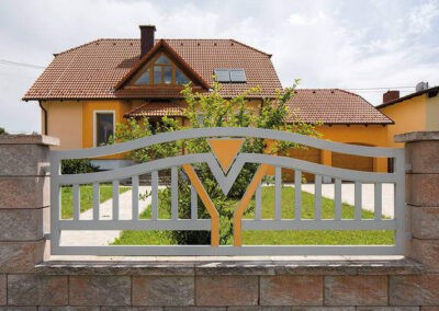 116_Aluzaun_Seville_grau_orange-400x284