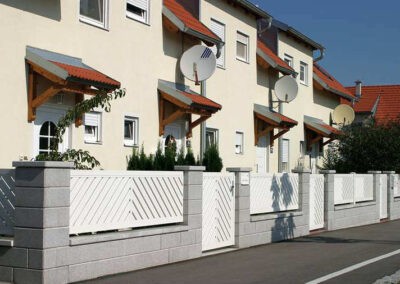 035_Aluzaun_Umbria_weiss-400x284