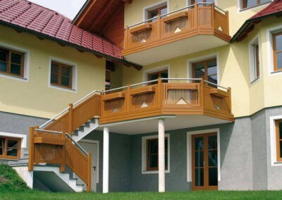 004_Balkon_Merlin_braun-400x284