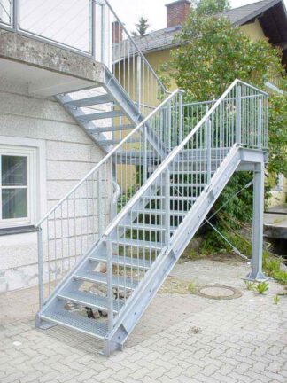 gerade-treppen-bramsteidl-003-324x432