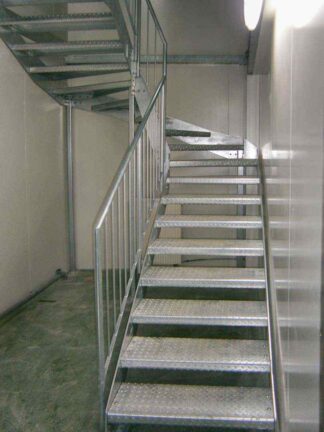 gerade-treppen-bramsteidl-009-324x432
